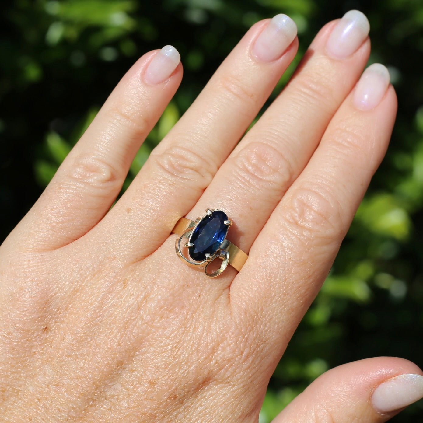 1980s 4ct Australian Parti Sapphire Retro Ring, 9ct Yellow Gold, size X or 11.5 (easily sizeable) with valuation