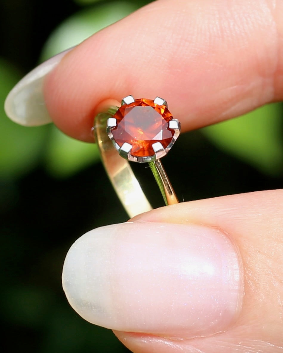 East African 1.28ct Vivid Orange Spessartite Garnet, Vintage 18ct Mixed Metal Setting, size L or 5.75 with valuation