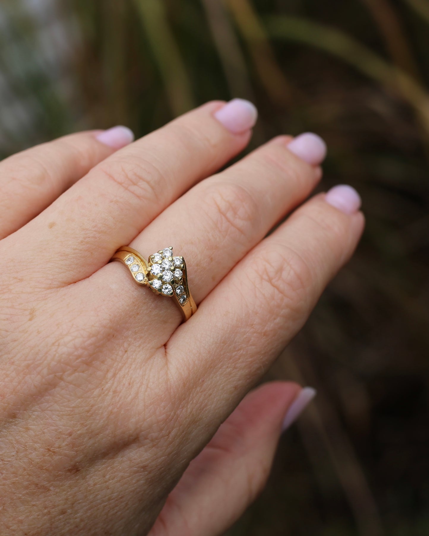 Circa 1970s Transitonal Brilliant Cut Diamond Ring, 18ct Yellow Gold Cluster Ring, size S or 9, 6.4g, with valuation