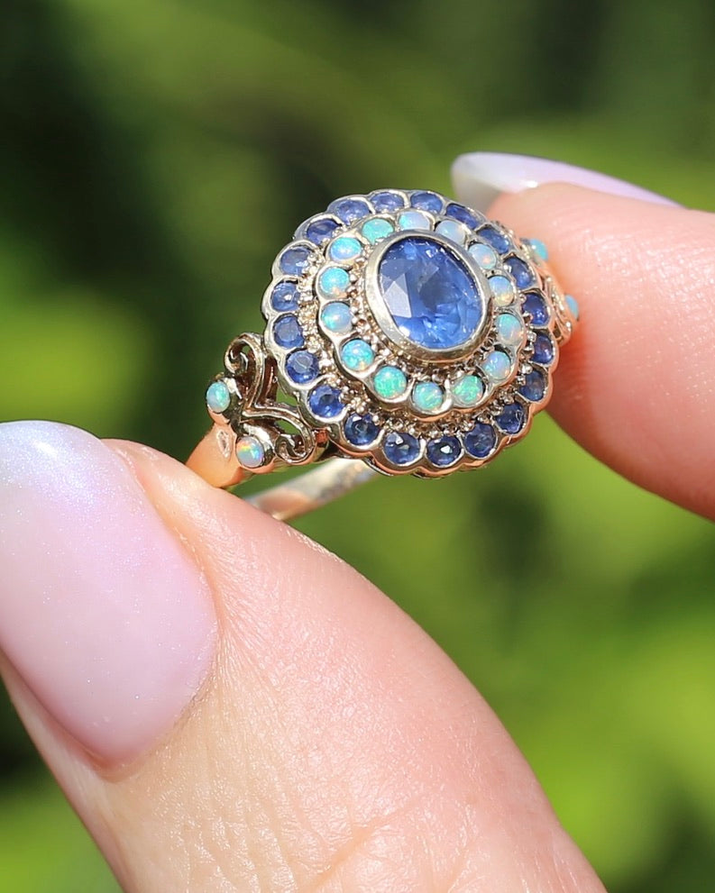 Natural Sapphire and Opal Cluster Ring, 9ct Yellow Gold, size P or 7.5, 4.04g