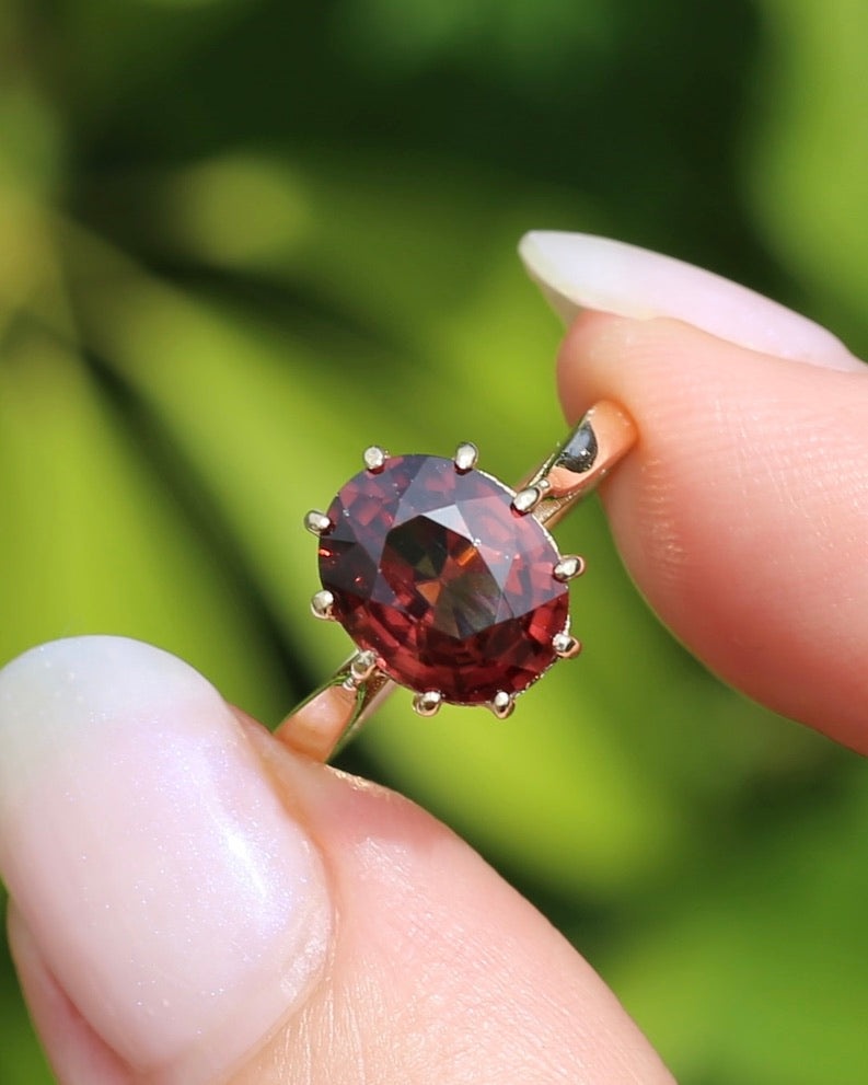 4ct Natural Red Zircon in Vintage Birmingham Made 1973 Multi Claw Ring, 9ct Yellow Gold, size M1/2 or 6.5, 2.61g