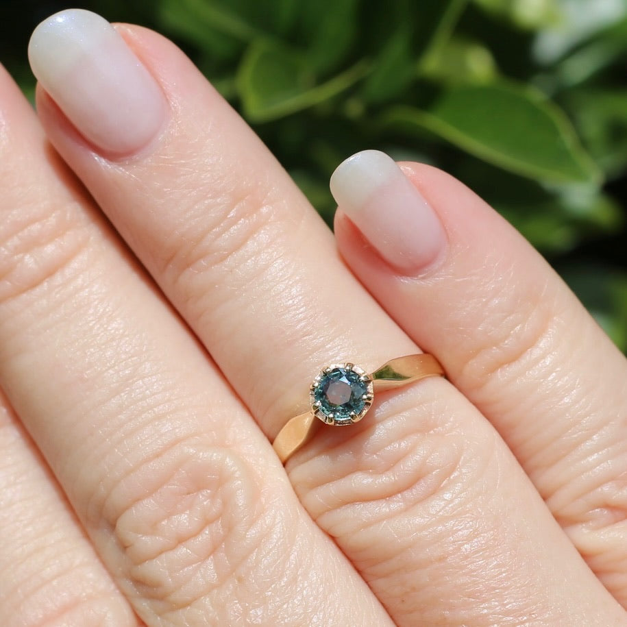 Seafoam Sapphire Solitaire in 8 Claw Setting, 9ct Yellow Gold, size L or just under 5.5