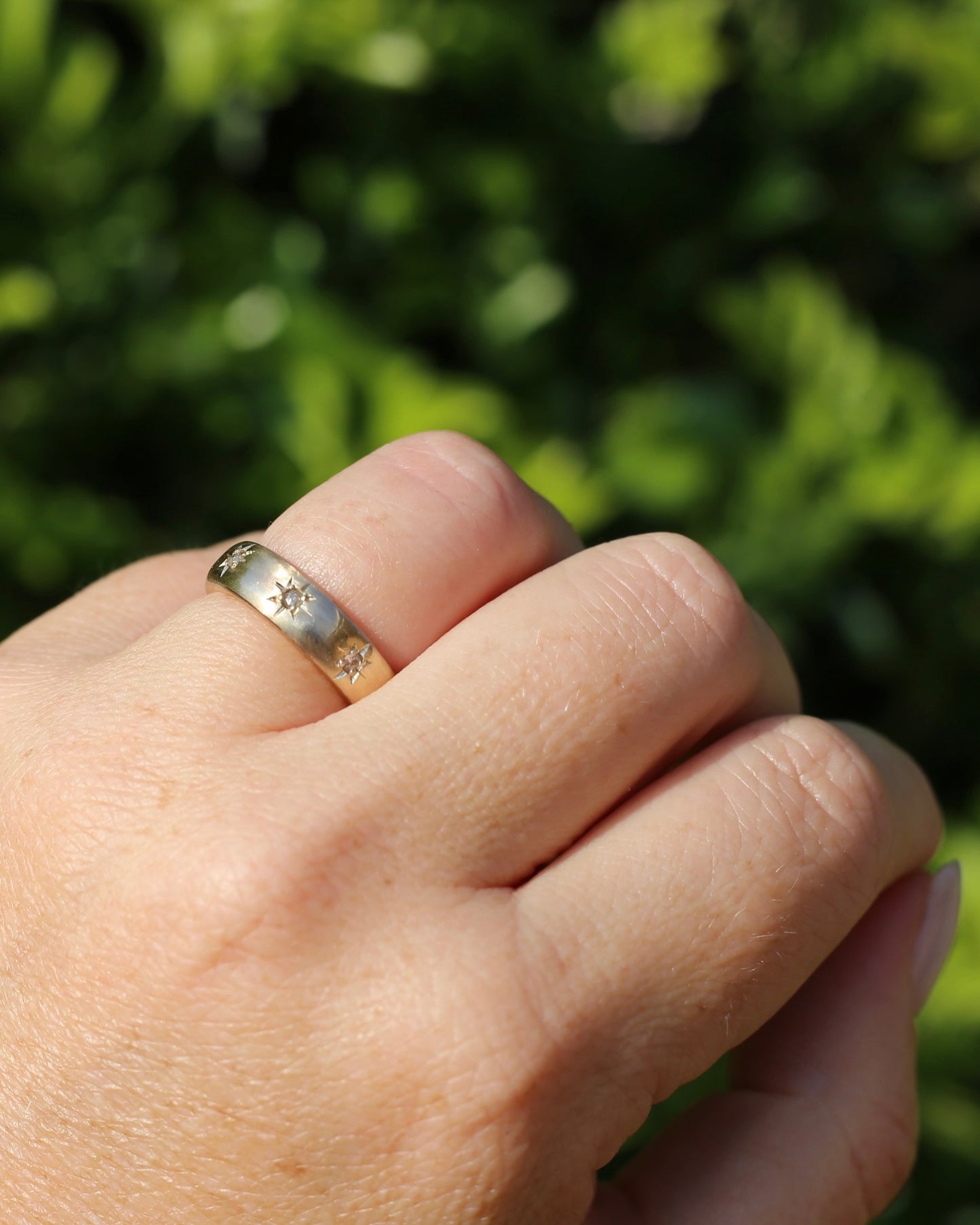 Reclaimed 9ct Yellow Gold Ring Star Set with 3 Rose Cut Diamonds, size O1/2 or 7.25 (fits about N1/2 or 7 due to width and chunk)