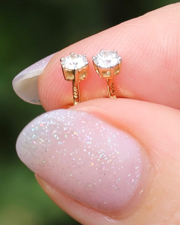 0.3ct Natural Diamond Screw Back Studs, 18ct Yellow Gold, 1.02g