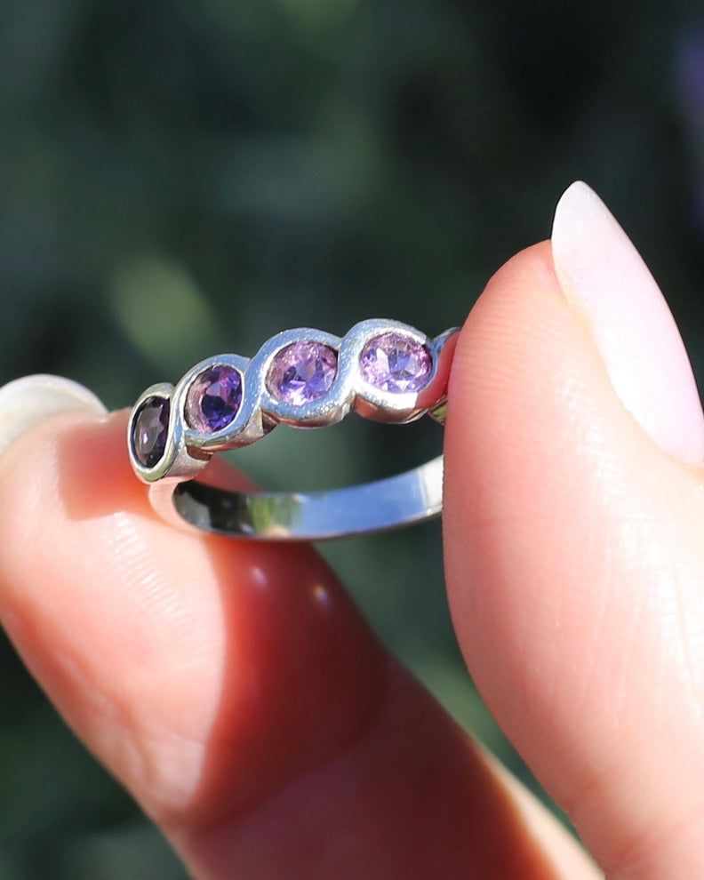 Five Stone Bezel Set Amethyst Silver Ring, Sterling Silver, size O or 7.25, 3.41g