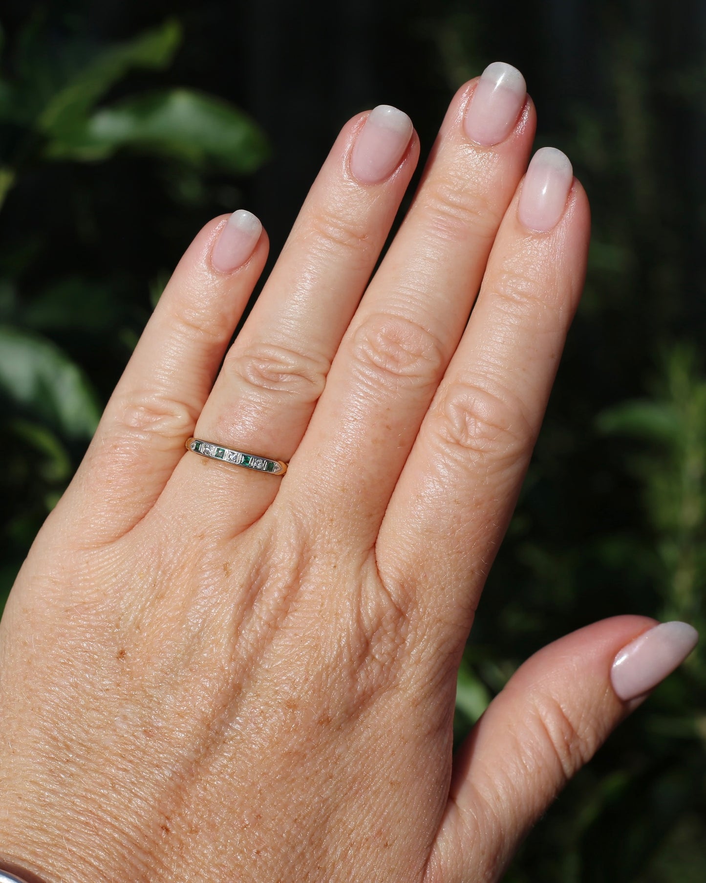 Circa 1930s Natural Emerald & Single Cut Diamond 18ct & Platinum 7 Stone Stacker, size O or 7.25, 2.05g