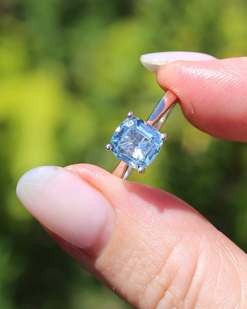 2.35ct Cushion Cut Blue Topaz Ring, Sterling Silver, size O1/2 or 7.25, 2.35g