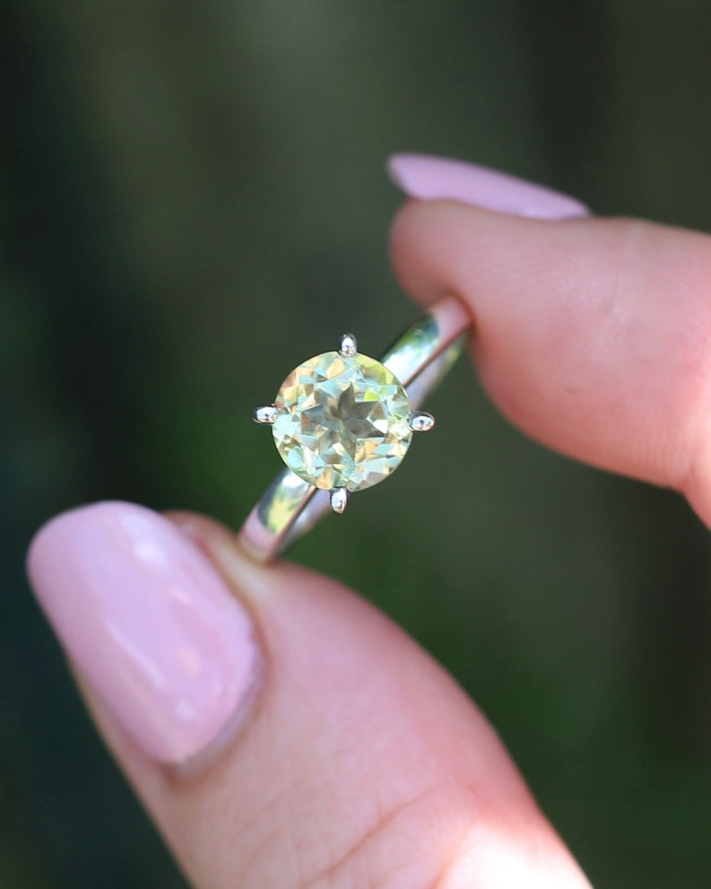 1.8ct Lemon Quartz Solitaire, Sterling Silver, size O or 7.25, 2.04g