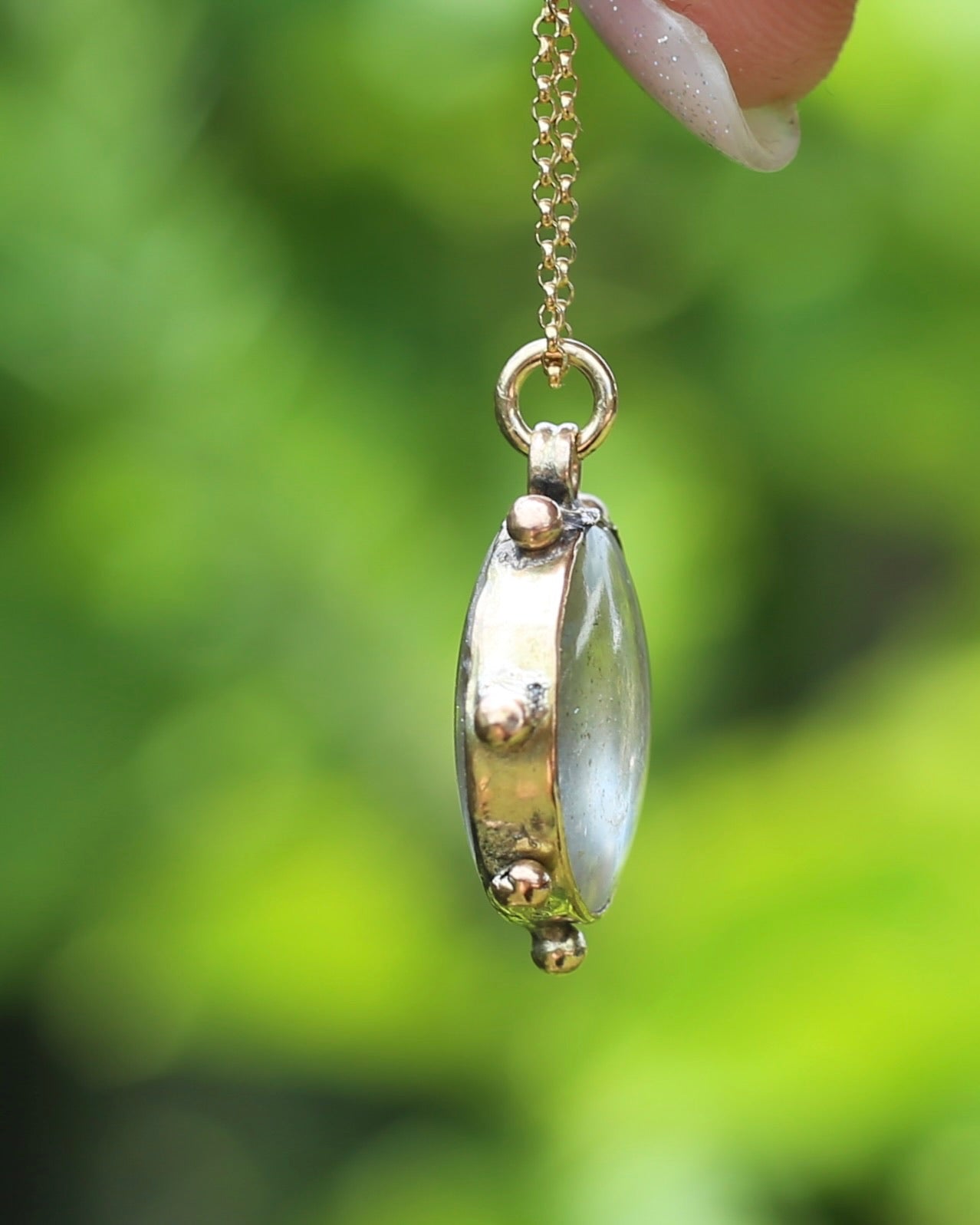 Antique Rustic Scottish "Dinna Forget" Thistle Pendant, 9ct Yellow Gold, 9ct Rose Gold, Resin, 3.30g