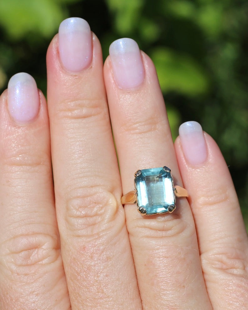 Second Glance - Natural 4.3ct Emerald Cut Aquamarine in Vintage 1963 London Made Ring, 9ct Yellow Gold, size K1/2 or 5.5, 3.04g