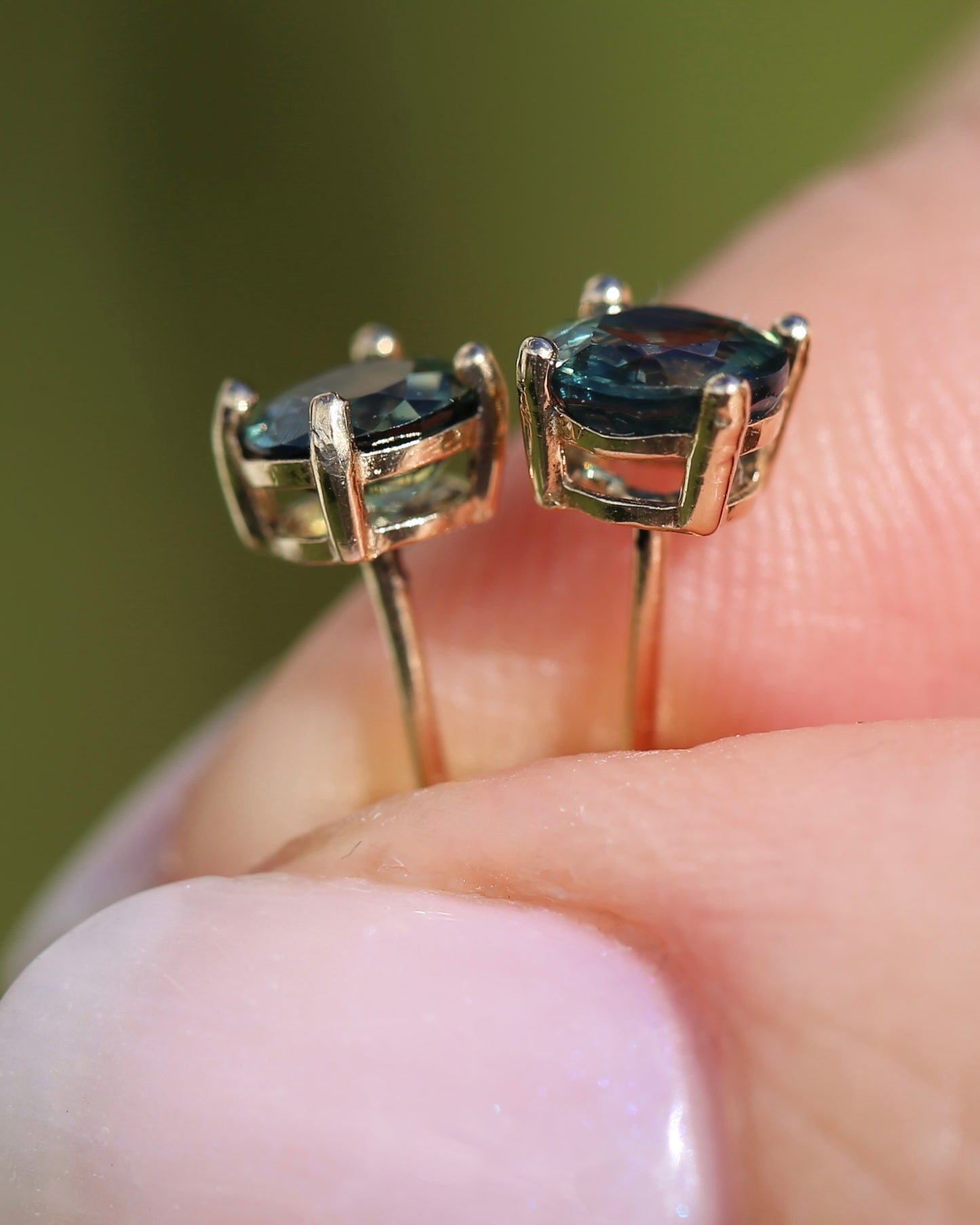 1.3ct Parti Sapphire Studs, 9ct Yellow Gold, 0.83g