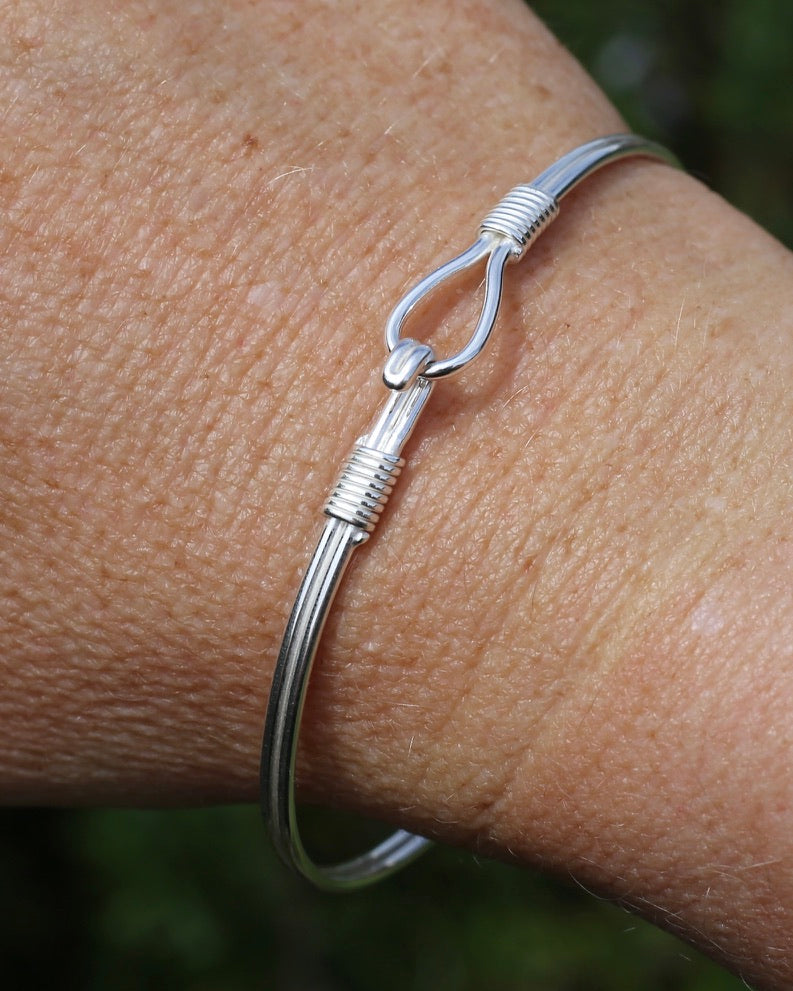 Silver Knot Link Double Wire Hook Bangle, Sterling Silver, 8.13g
