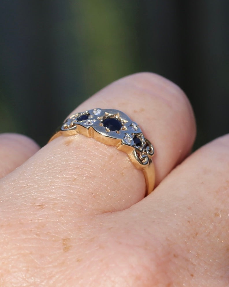 Star Set Dark Sapphire and Diamond Ring, 9ct Yellow Gold, size O1/2 or 7.5, 1.99g