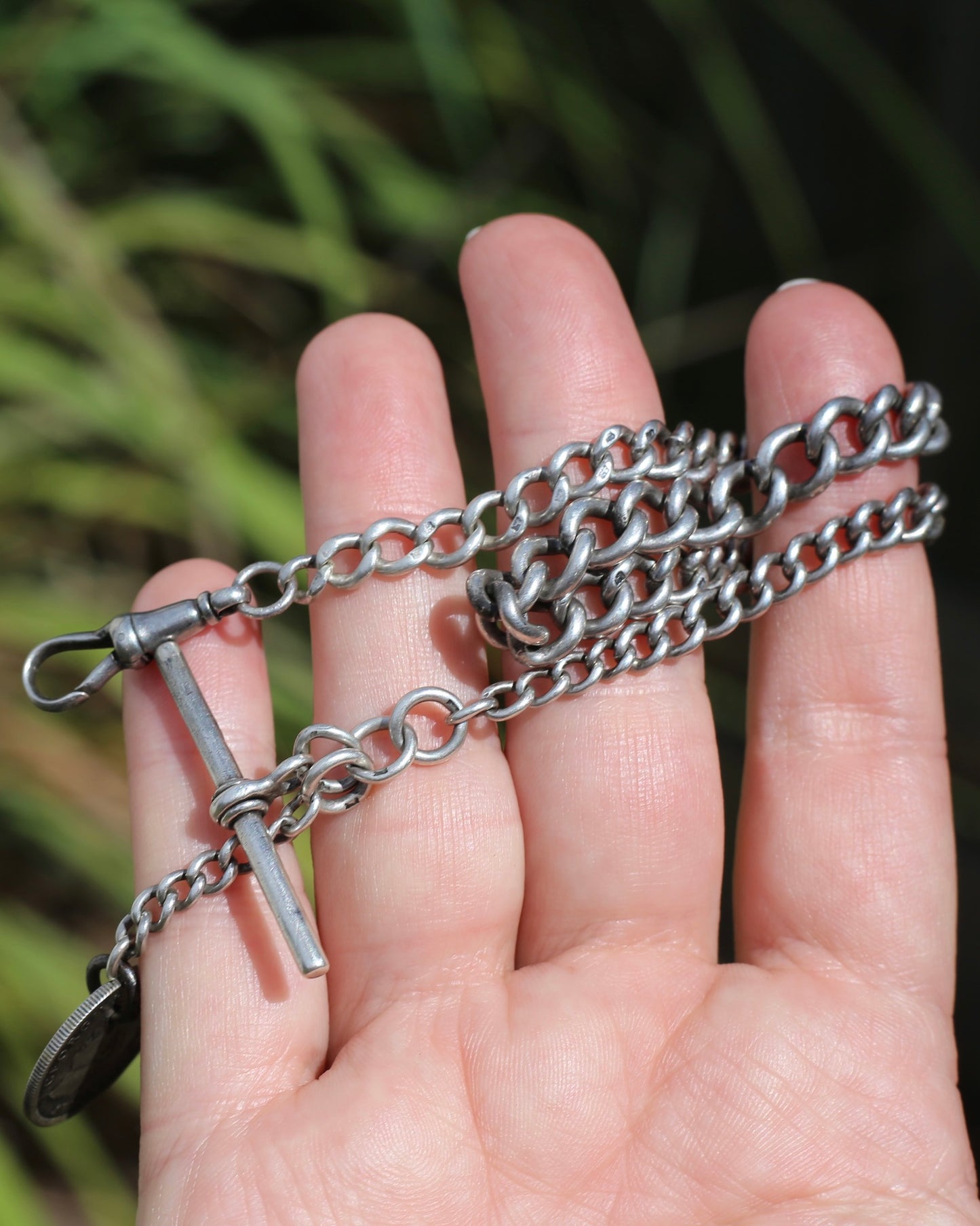 1907 Single Graduated Chester Made Curb Watch Chain with T-bar and 1945 Threepence and Single Albert Clasp, 30cm or 11.75 inches, 30.54g