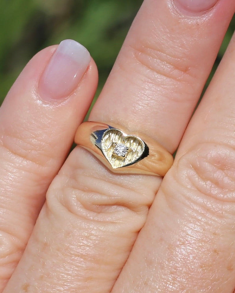 ON HOLD 1979 London Made Old Cut Diamond Heart Signet Ring, 9ct Yellow Gold, size J1/2 or 5, 2.48g
