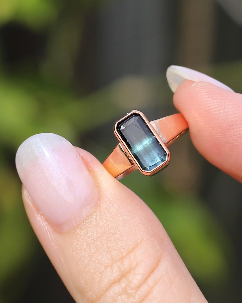 Bezel Set Bi-colour Tourmaline in Rose Gold, 9ct Rose Gold, size P or 7.75, 4.35g