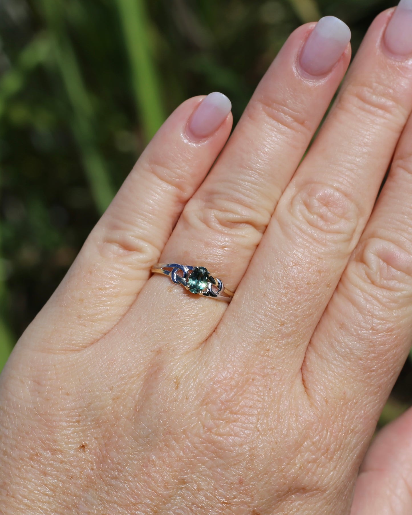 0.65ct Sage Green Parti Australian Sapphire, 9ct Yellow and White Gold, size O or 7.25, 1.30g