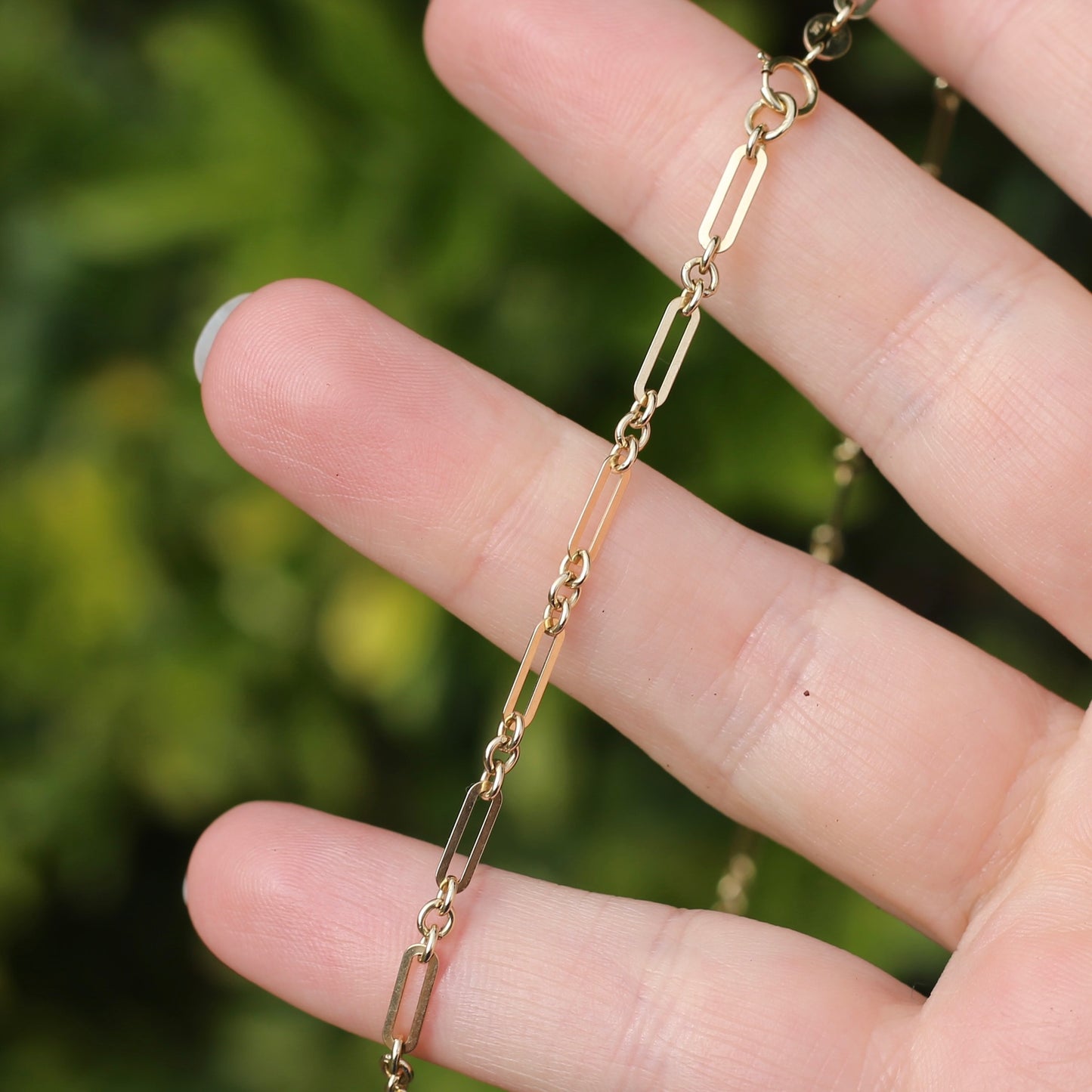 Delicate Paperclip Chain with T-bar, 9ct Yellow Gold, 47cm with 1cm T-Bar drop