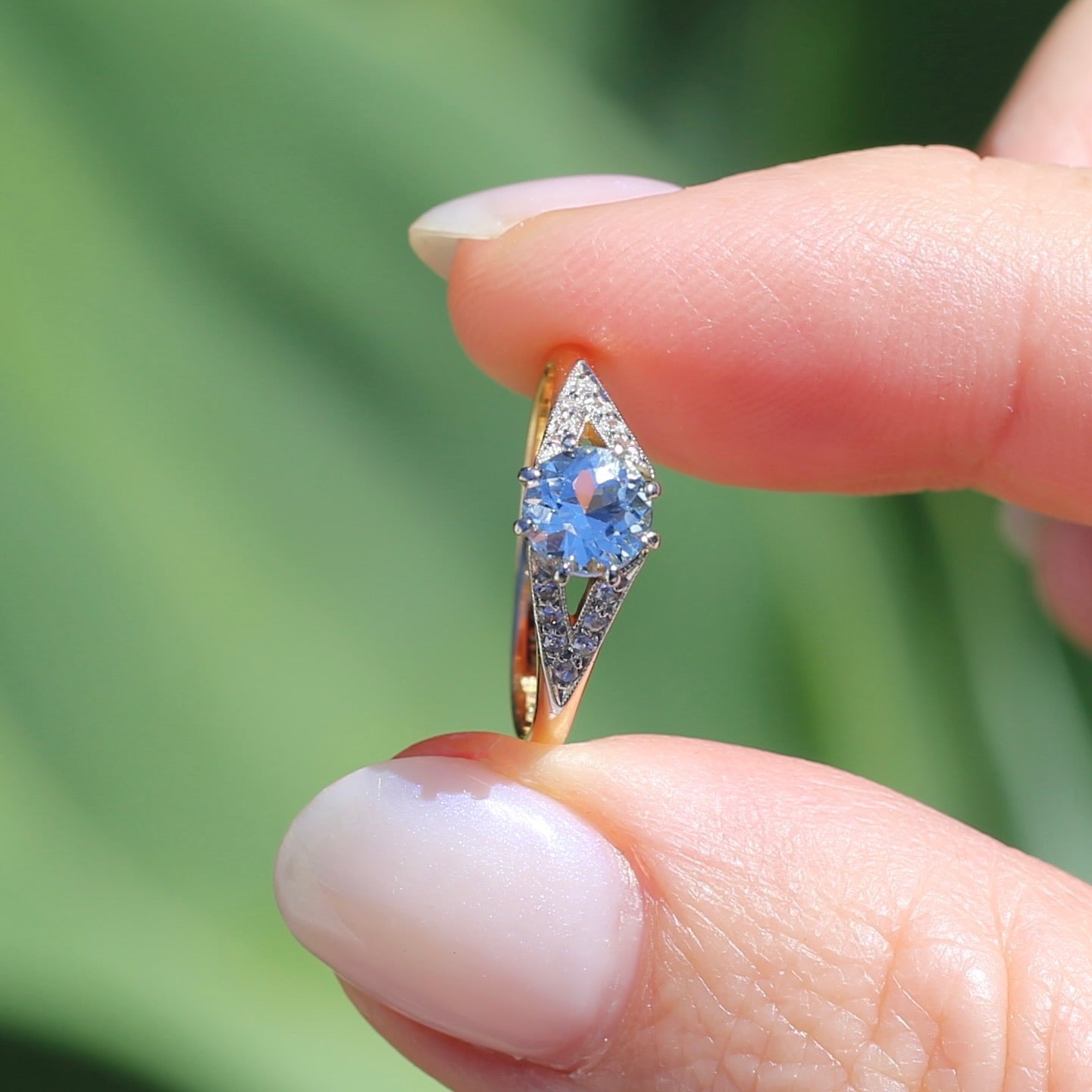 Pristine Early Australian 1930s Dunklings Blue Zircon & Diamond RIng, size L or just over 5.5