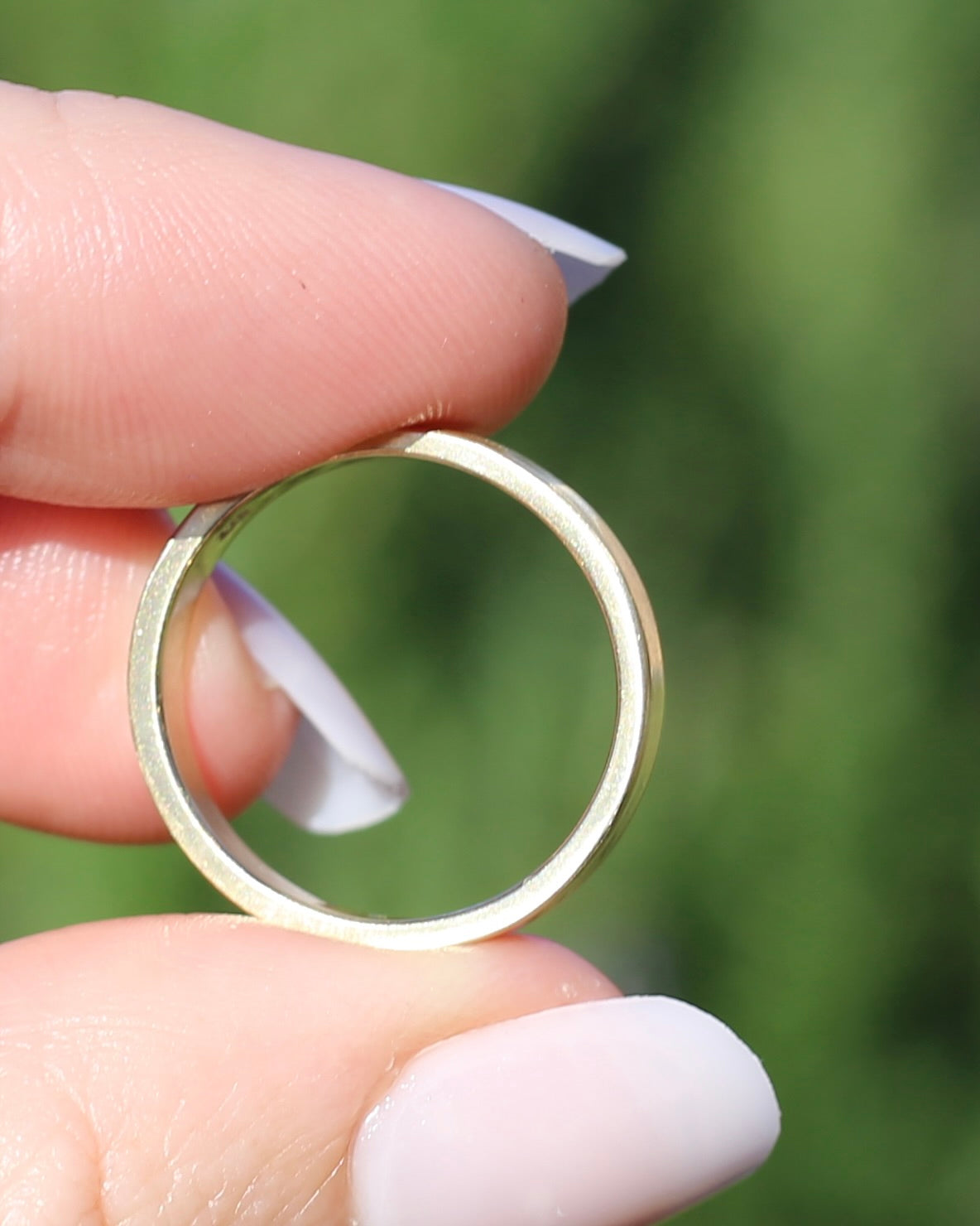 3.6mm Flat 9ct Wedder, 9ct Yellow Gold, size Q or just over 8, 3.63g