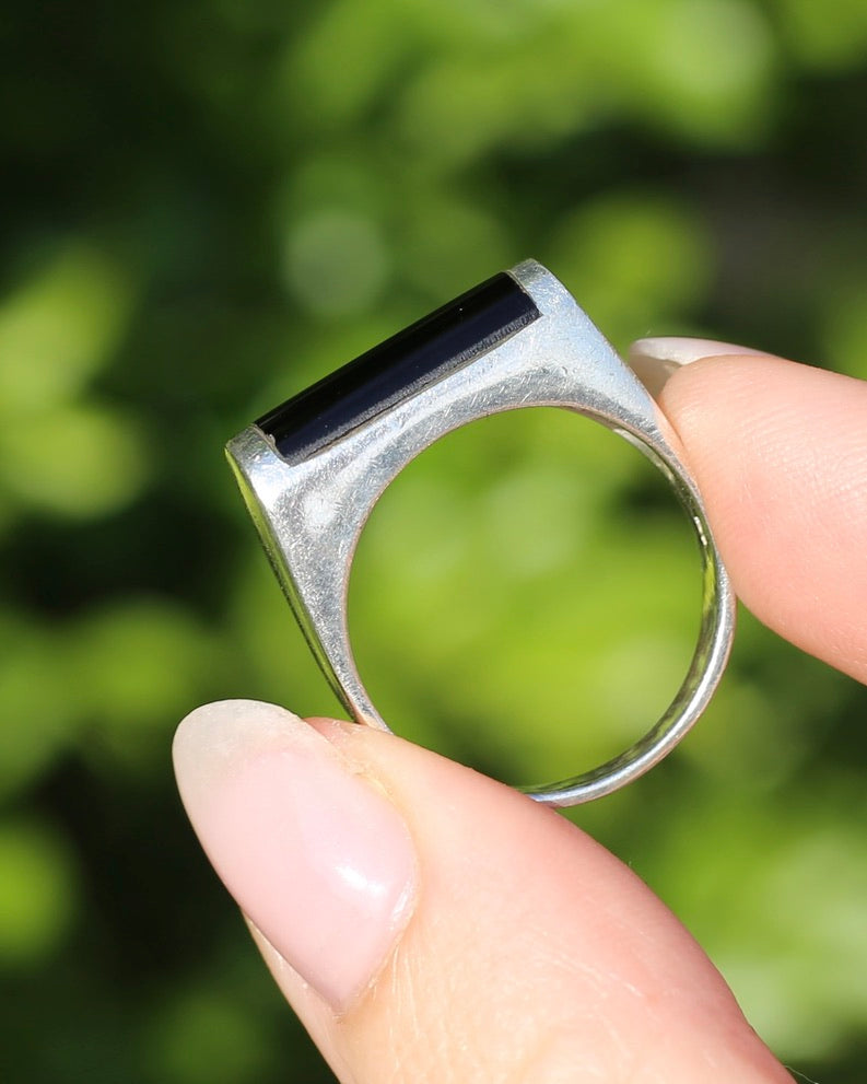 Curved Onyx and Silver Ring, Sterling Silver, Size V1/2 or 10.75, 8.4g