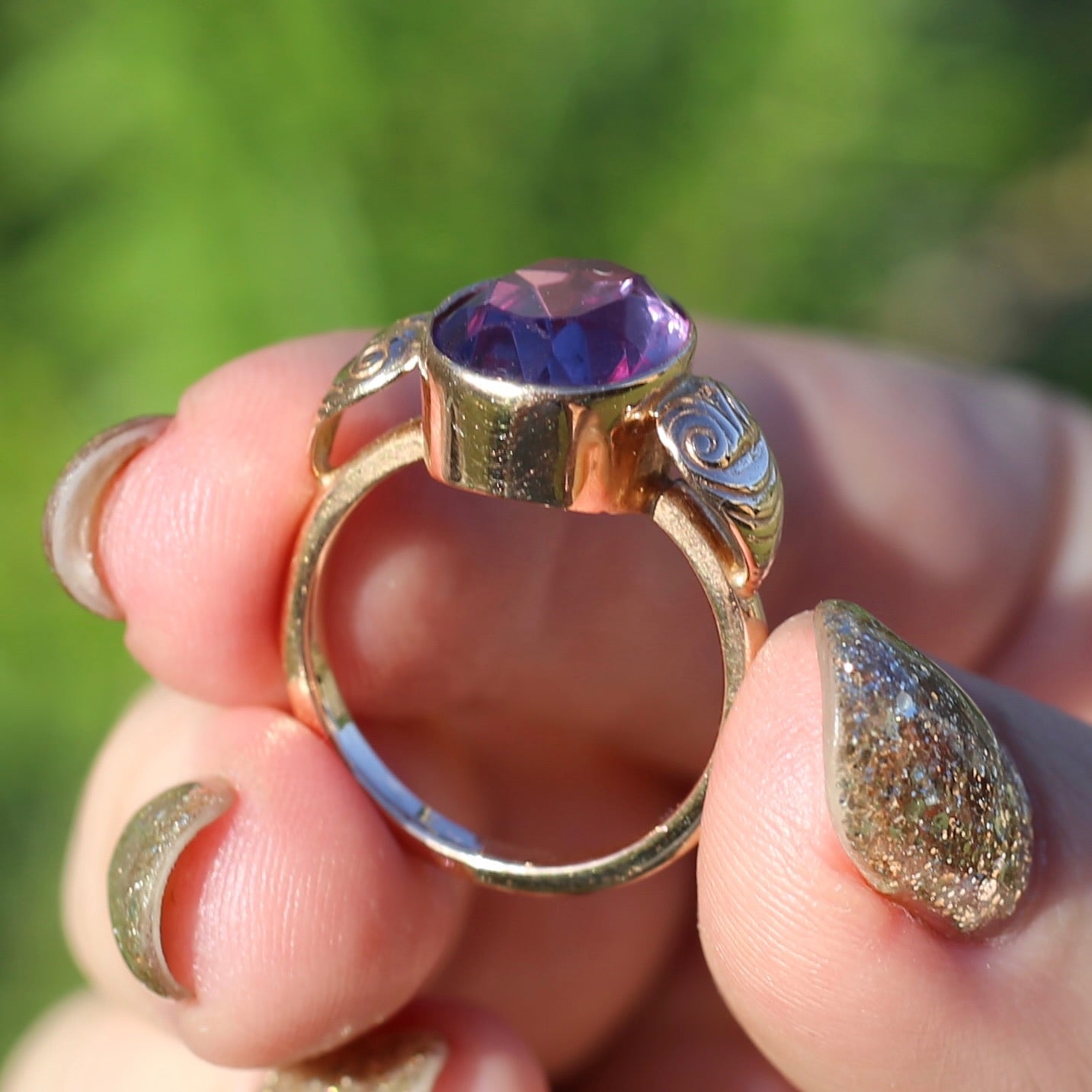 7ct Colour Change Sapphire Russian Cocktail Ring 1960s-1970s, 14ct Rose Gold, size Q or 8.25