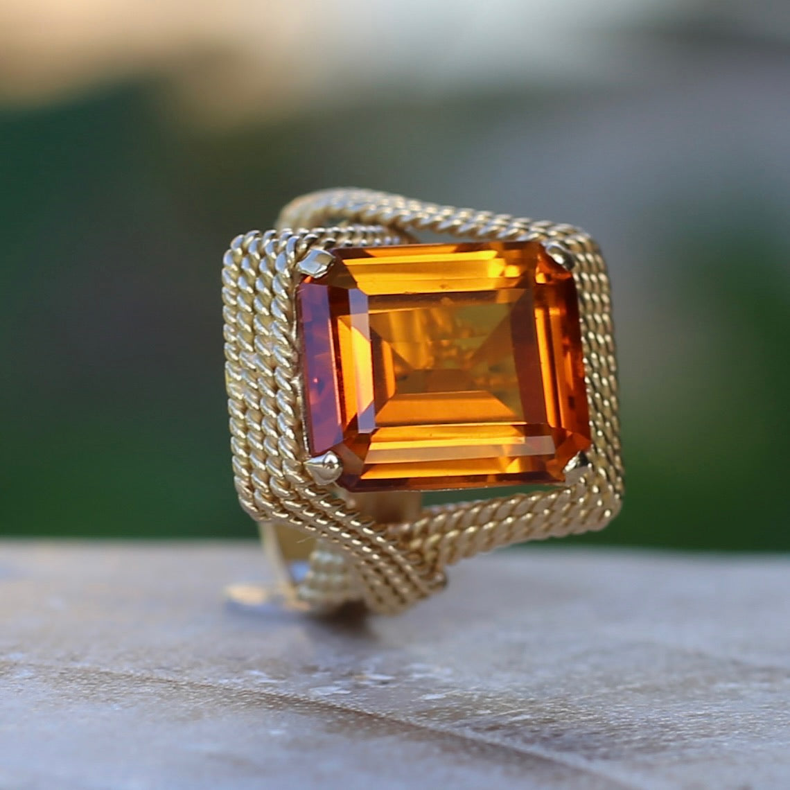 Italian Mid Centuty Chain Link 18ct Gold Cocktail Ring with Emerald Cut Orange Sapphire, 18ct Yellow Gold, size O or 7.25