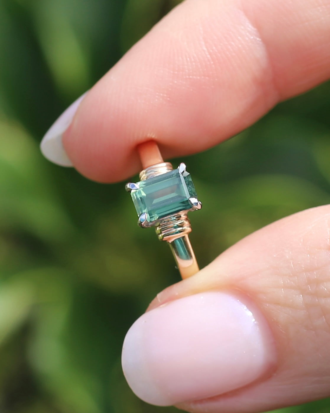 1.3ct Natural Green Emerald Cut Sapphire, 9ct White and Yellow Gold, size K1/2 or 5.5, 2.0g