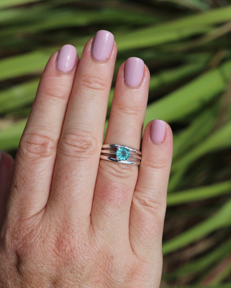 Natural Apatite Ring, Sterling Silver, size N or 6.75 (fits more like L1/2 - M or 6 due to width), 4.65g