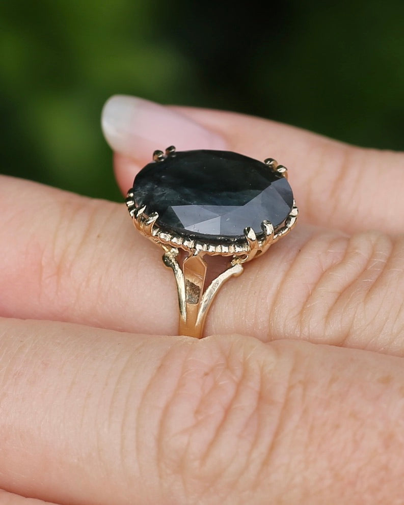 8.4ct Opaque Blue Sapphire, in Four Double Claw Filigree 9ct Yellow Gold Ring, size J or 4.75, 3.53g