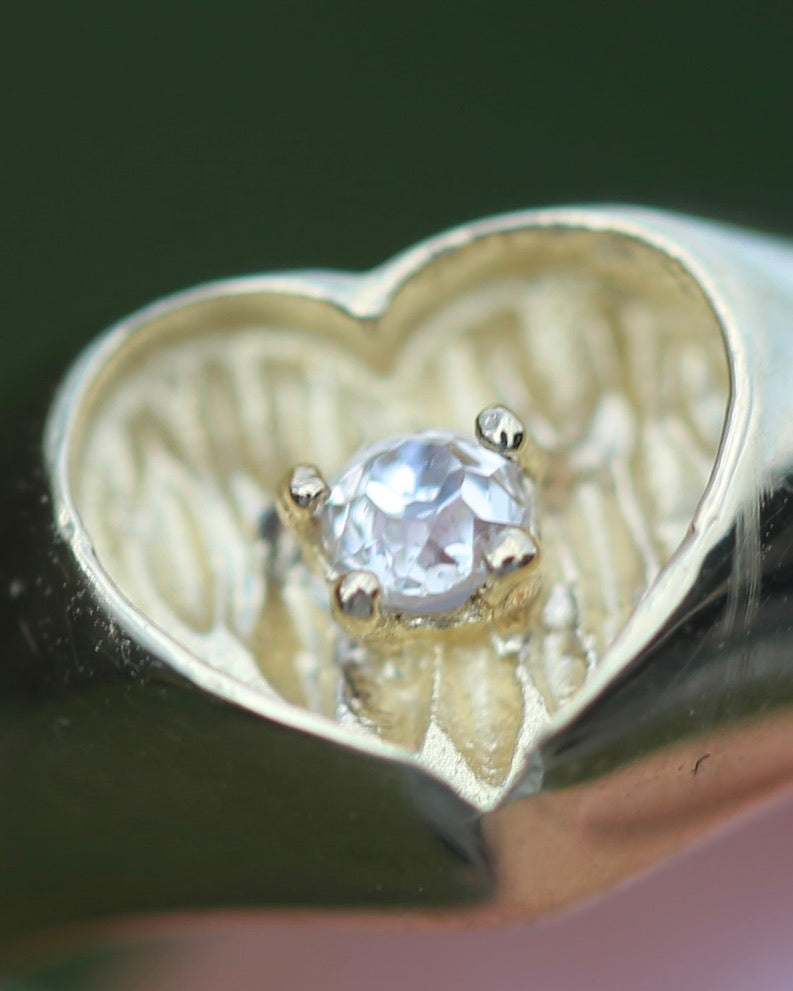 ON HOLD 1979 London Made Old Cut Diamond Heart Signet Ring, 9ct Yellow Gold, size J1/2 or 5, 2.48g