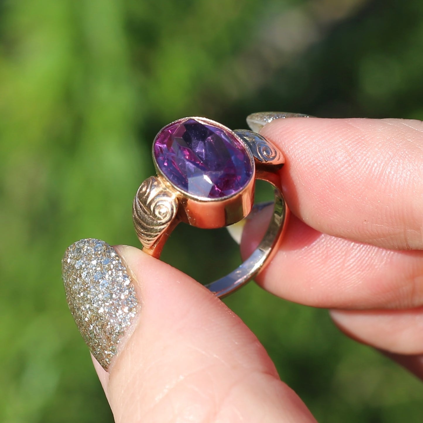 7ct Colour Change Sapphire Russian Cocktail Ring 1960s-1970s, 14ct Rose Gold, size Q or 8.25