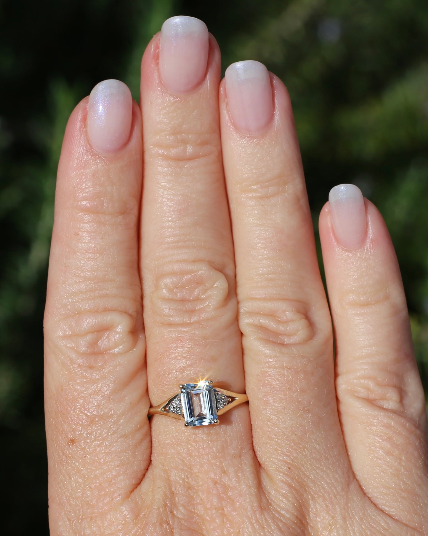 1.4ct Emerald Cut Aquamarine with Natural Diamond Set Split Shoulders, 9ct Yellow Gold, size 8 or Q, 2.31g