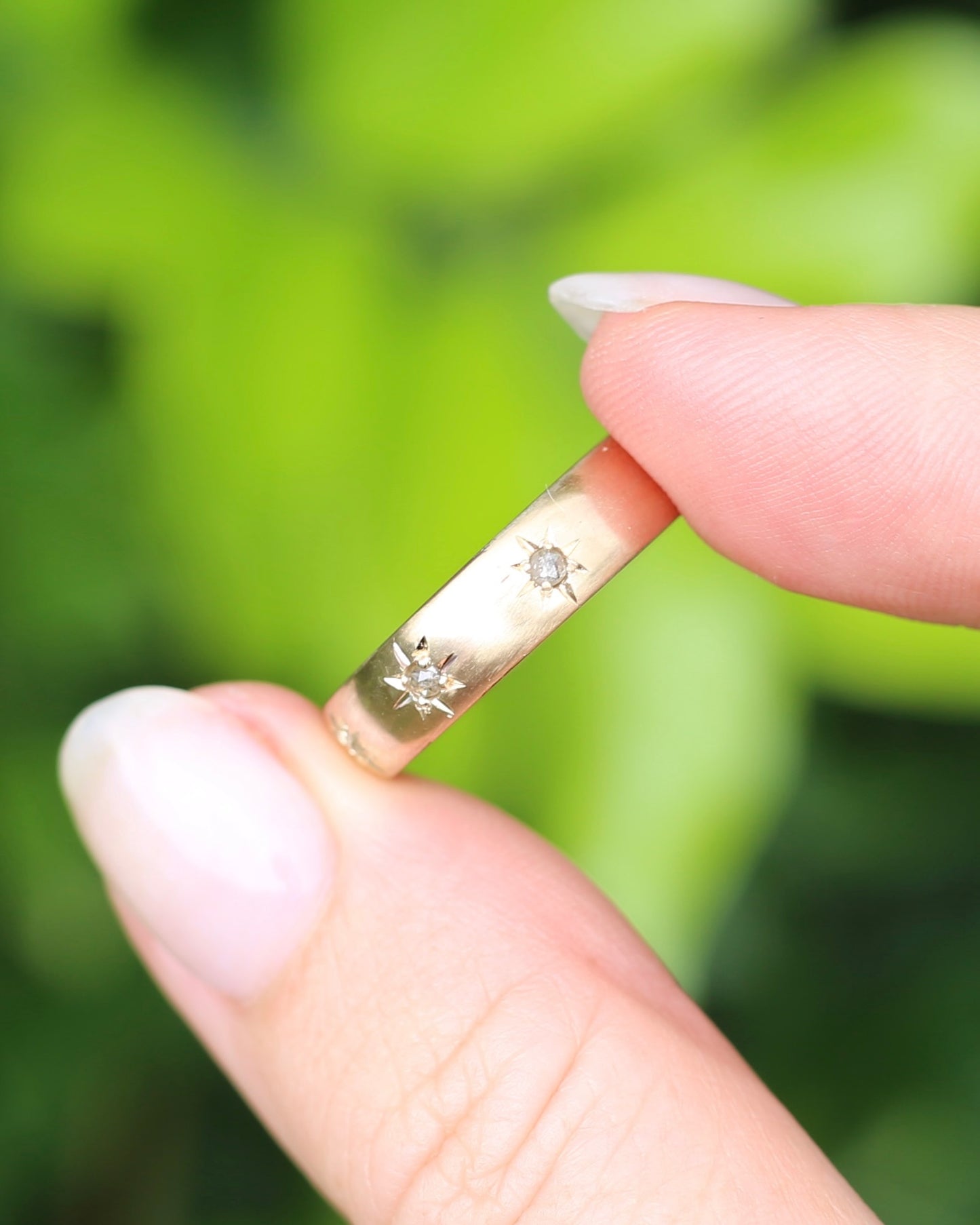 Reclaimed 9ct Yellow Gold Ring Star Set with 3 Rose Cut Diamonds, size O1/2 or 7.25 (fits about N1/2 or 7 due to width and chunk)