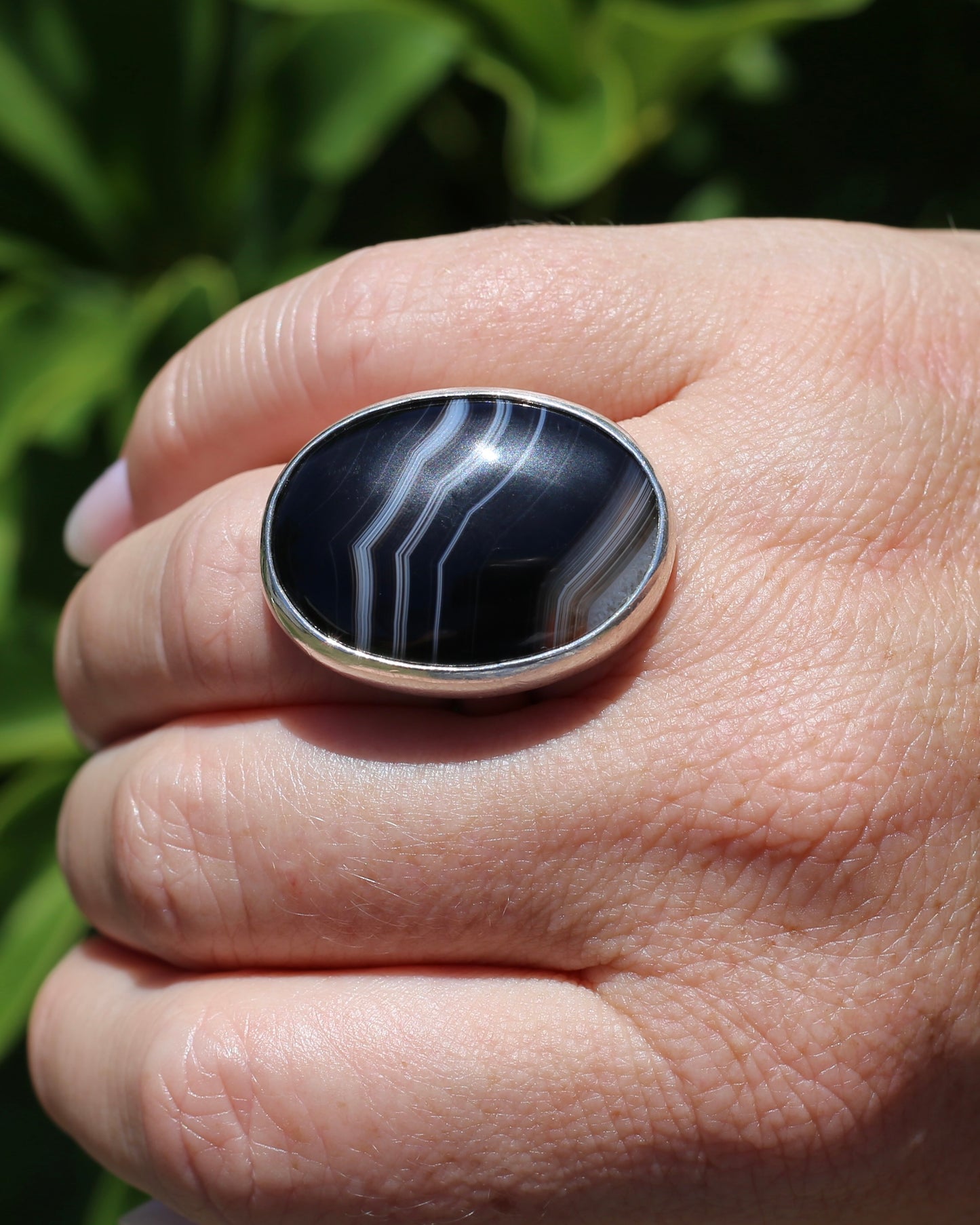 Chunky Bezel Set Natural Banded Agate Ring, Sterling Silver, size R or 8.5 (might feel half a size smaller), 19.7g