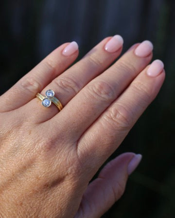 Vintage Toi Et Moi Two Stone Natural Diamond Ring, 18ct Yellow and White Gold Ring, size P1/2 or just over 7.75, 4.42g, with valuation