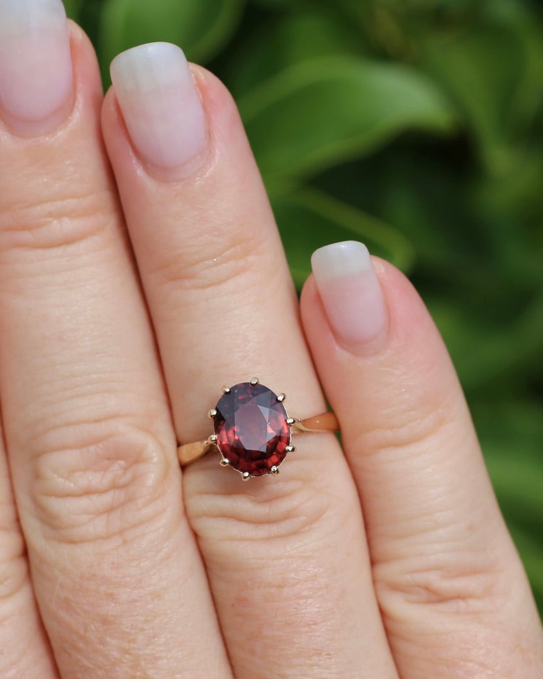 4ct Natural Red Zircon in Vintage Birmingham Made 1973 Multi Claw Ring, 9ct Yellow Gold, size M1/2 or 6.5, 2.61g