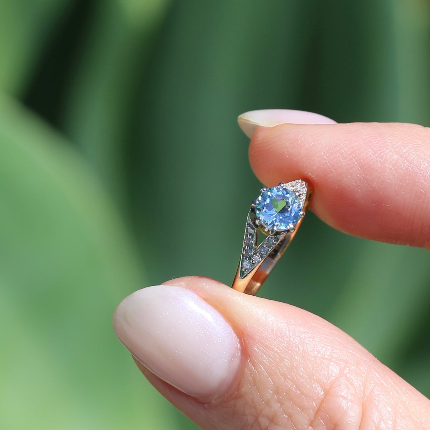 Pristine Early Australian 1930s Dunklings Blue Zircon & Diamond RIng, size L or just over 5.5