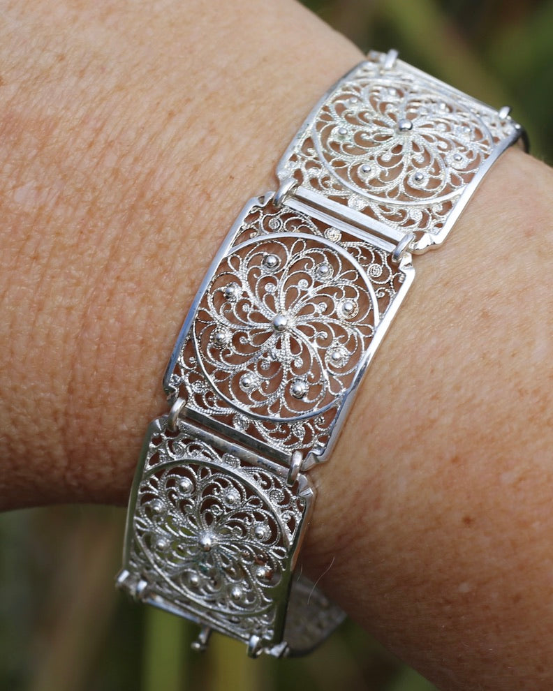 Vintage Filigree 835 Silver Bracelet with Safety Clasp, 835 European Silver, 20.75g, 7.5 inches or 19cm
