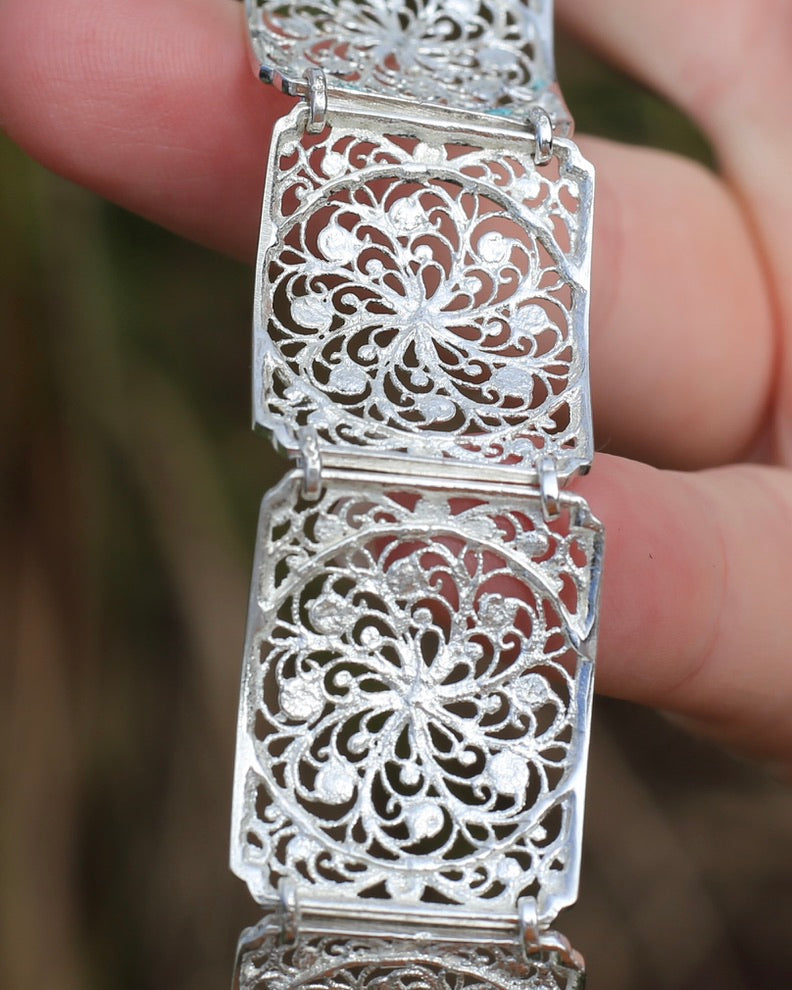 Vintage Filigree 835 Silver Bracelet with Safety Clasp, 835 European Silver, 20.75g, 7.5 inches or 19cm