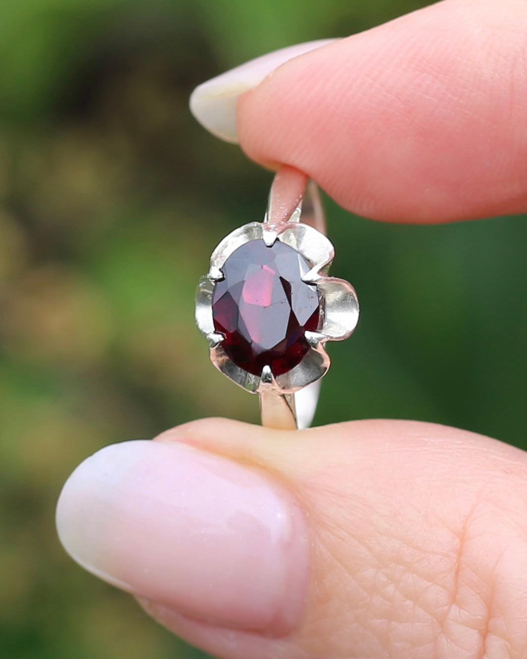 On HOLD Vintique Rhodolite Garnet Belcher Ring, Sterling Silver, size O1/2 or 7.5, 2.44g