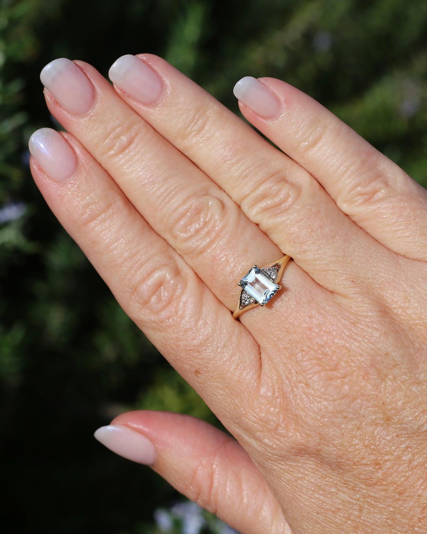 1.4ct Emerald Cut Aquamarine with Natural Diamond Set Split Shoulders, 9ct Yellow Gold, size 8 or Q, 2.31g