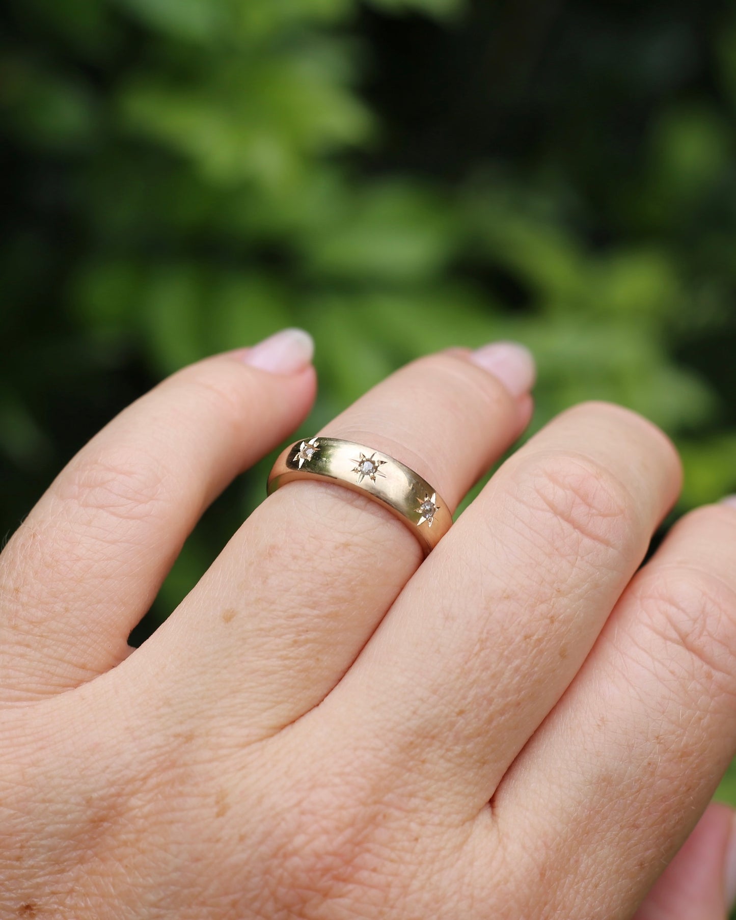 Reclaimed 9ct Yellow Gold Ring Star Set with 3 Rose Cut Diamonds, size O1/2 or 7.25 (fits about N1/2 or 7 due to width and chunk)