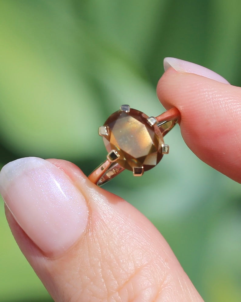 ON HOLD 3.95ct Fancy Cut Tanzanian Umba Sapphire in Vintage 9ct Yellow Gold, size L or 5.75, 2.80g