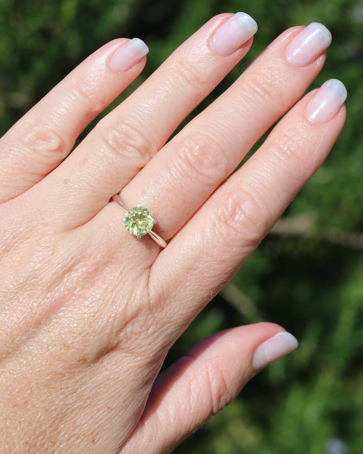 1.8ct Lemon Quartz Solitaire, Sterling Silver, size Q or just over 8, 1.91g