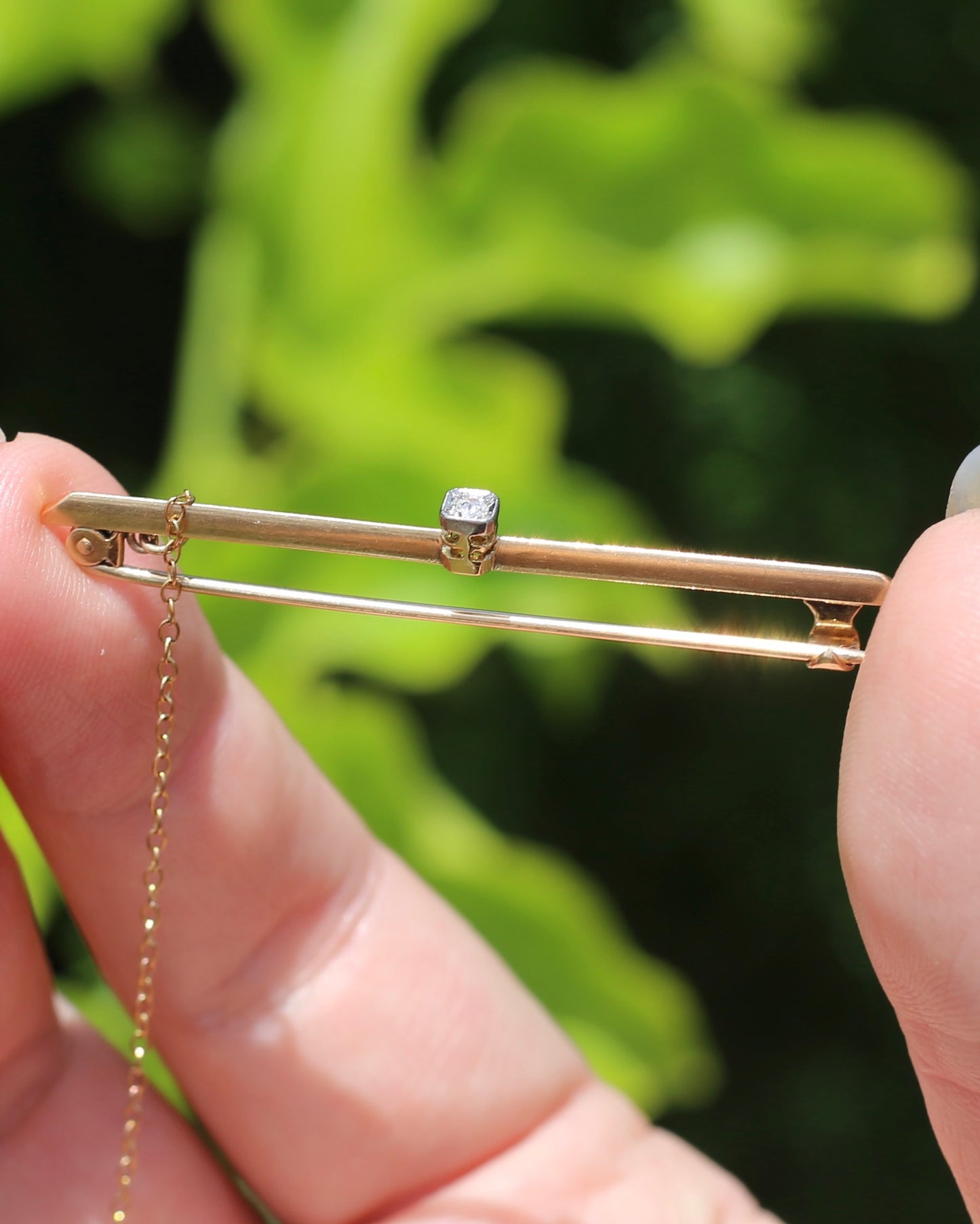 Antique 15ct Knife Edge Brooch with Old Cut Diamond, 15ct Old Gold with Platinum Top Setting, 2.65g
