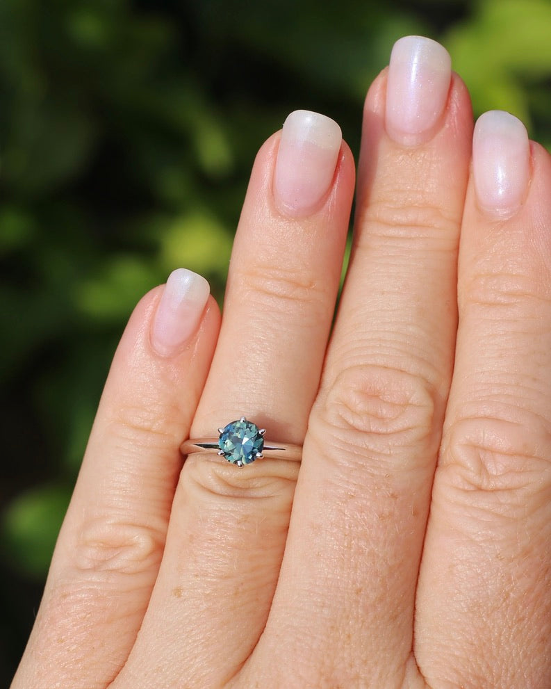 1.19ct Parti Sapphire Solitaire, 6 claw 14ct White Gold, size L1/2 or 6, 2.26g, with valuation