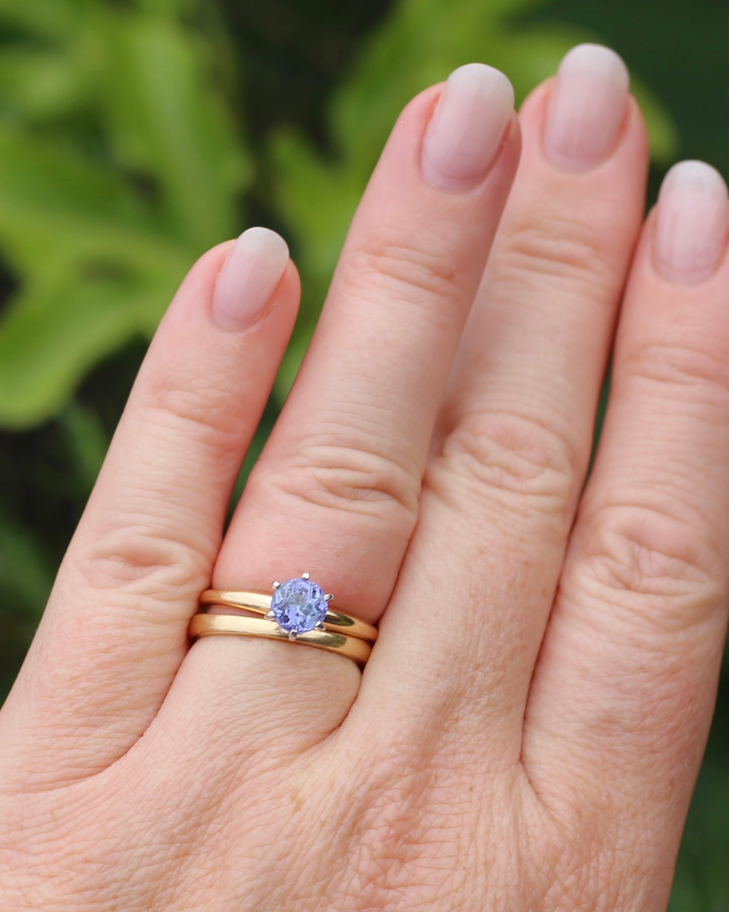 6mm Tanzanite Round Solitaire, 14ct Yellow and White Gold, size N1/2 or 7, 2.57g