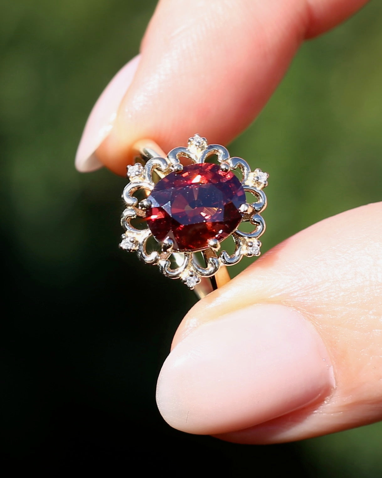 Vintage 3.48ct Natural Zircon and Diamond Ring, 9ct Yellow Gold , size O or 7.25 with valuation