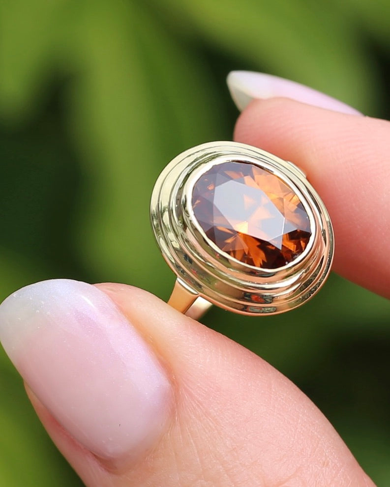5.08ct Bezel Set Tiered Zircon Ring, 9ct Yellow Gold, size P or 7.5, 14ct Yellow Gold, 4.06g
